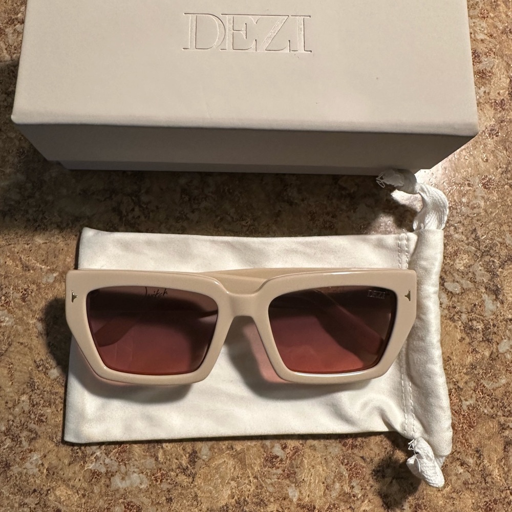 Dezi switch Sunglasses